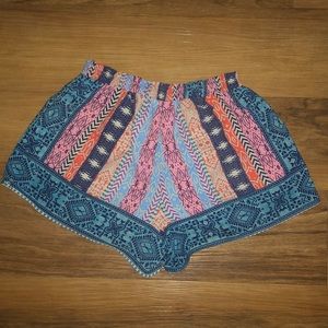 Lush High waisted printed shorts